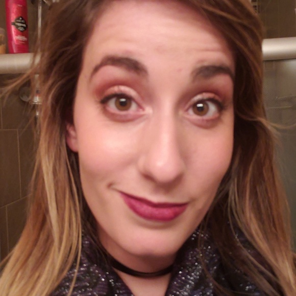 Meet your Posher, Lindsay - Picture 1 of 1